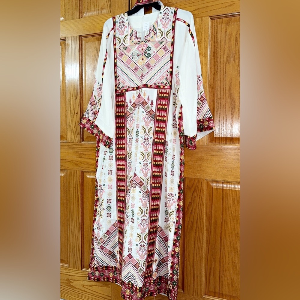 Palestinian Thobe Size 6 -US SZ 18-20-22-24 White Red Embroidery Beaded Dress